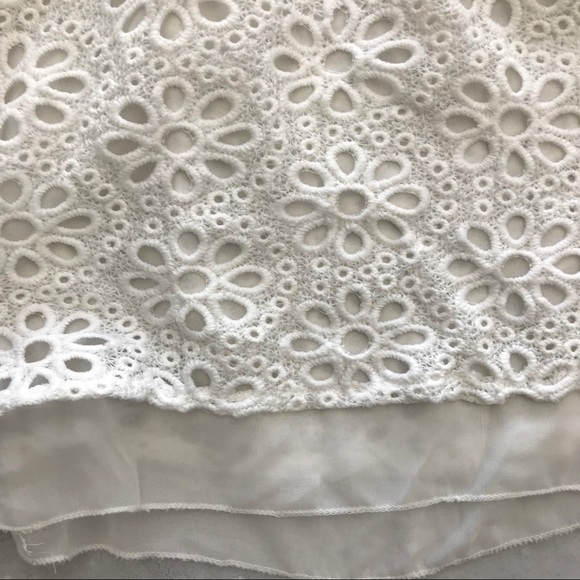 Bundle of Pretty Lace Tops - Picture 3 of 7